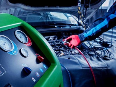 如何选择汽车空调压缩机密封胶？聚力密封胶绝缘密封性能优