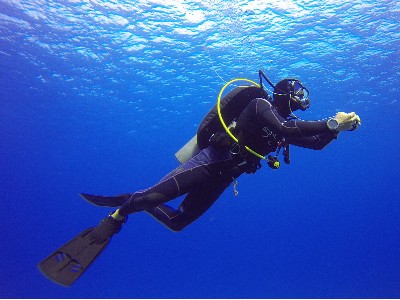潜水泵原来是需要这款电子密封胶！