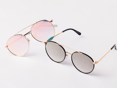 玻璃粘金属眼镜UV胶应用案例