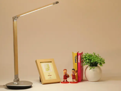 快干胶粘接台灯塑料模块，高强度不发白